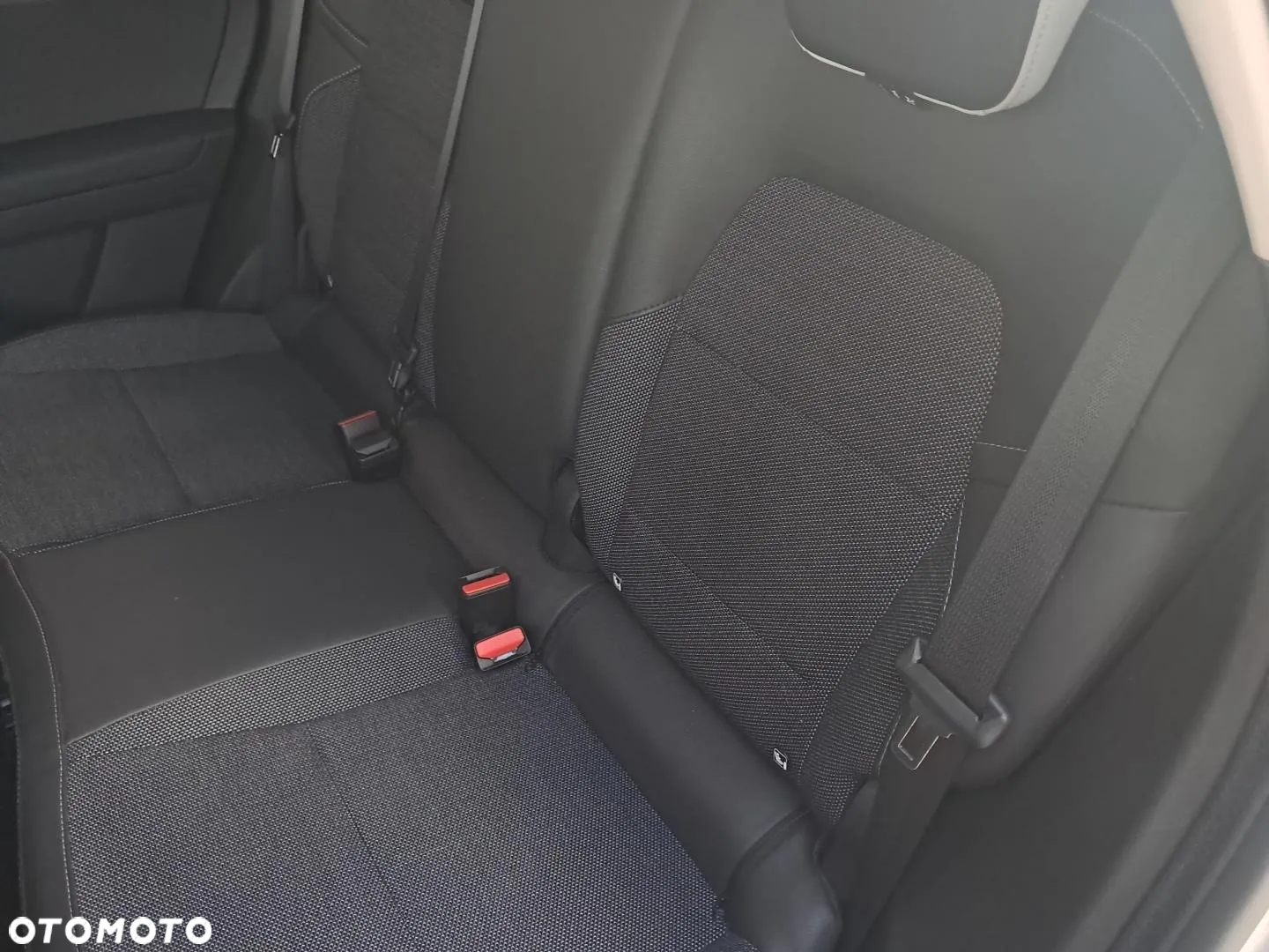 Renault Captur - 16