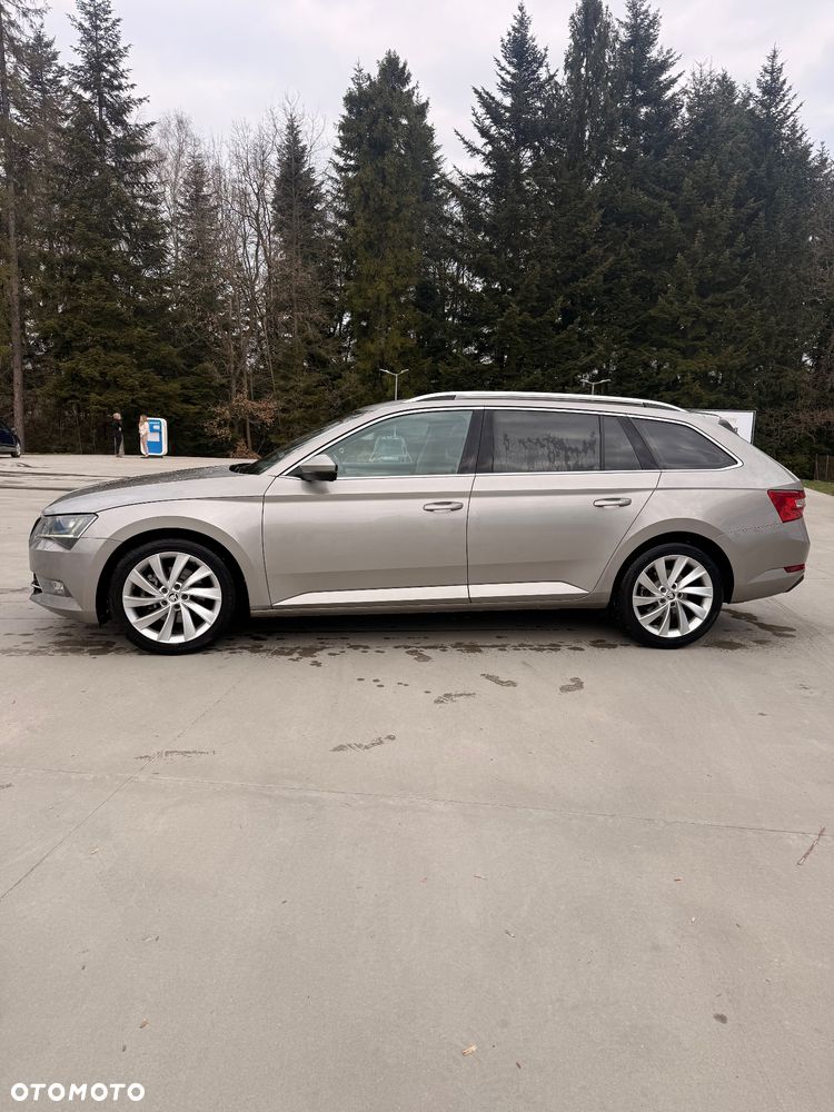 Skoda Superb 2.0 TDI Ambition DSG - 4
