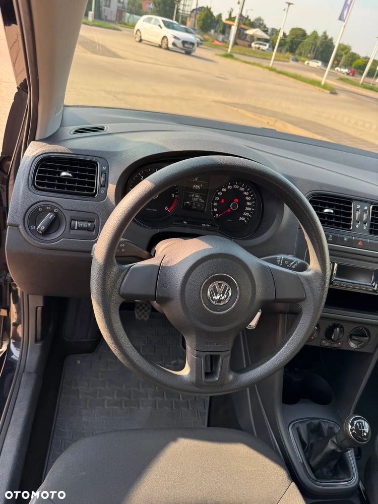 Volkswagen Polo - 4