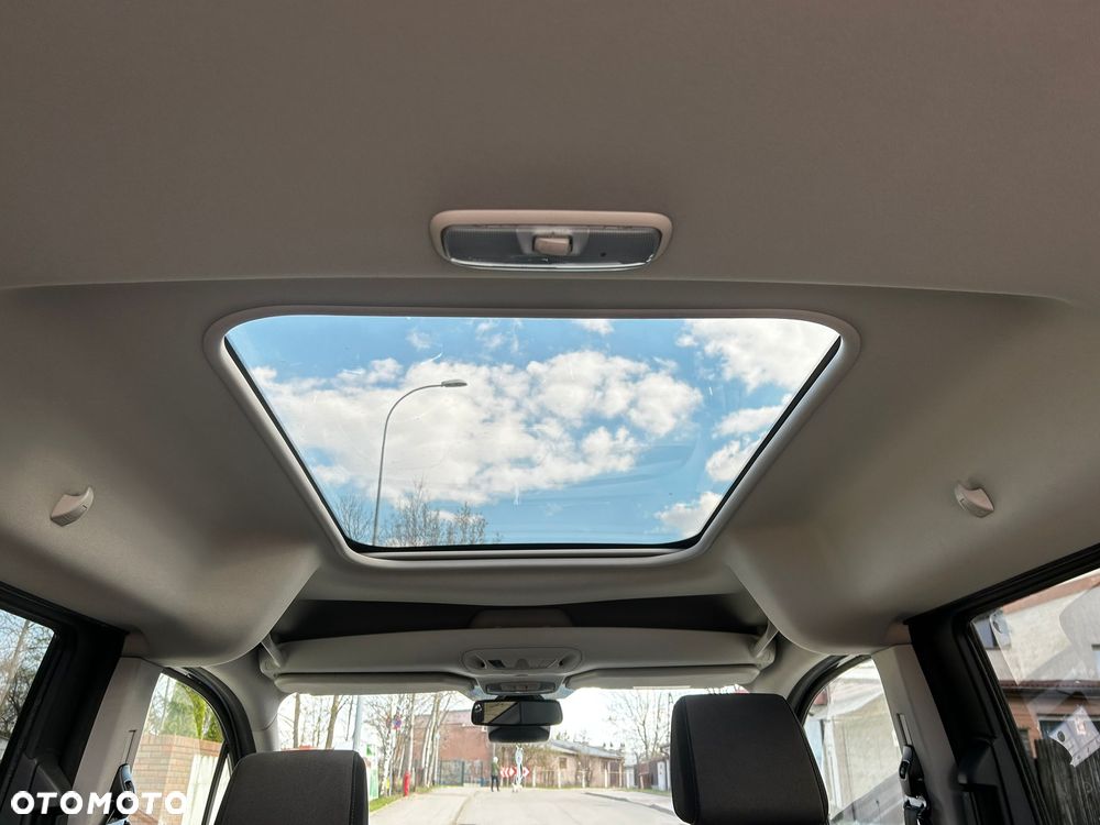 Ford Tourneo Connect 1.5 EcoBlue Titanium - 11