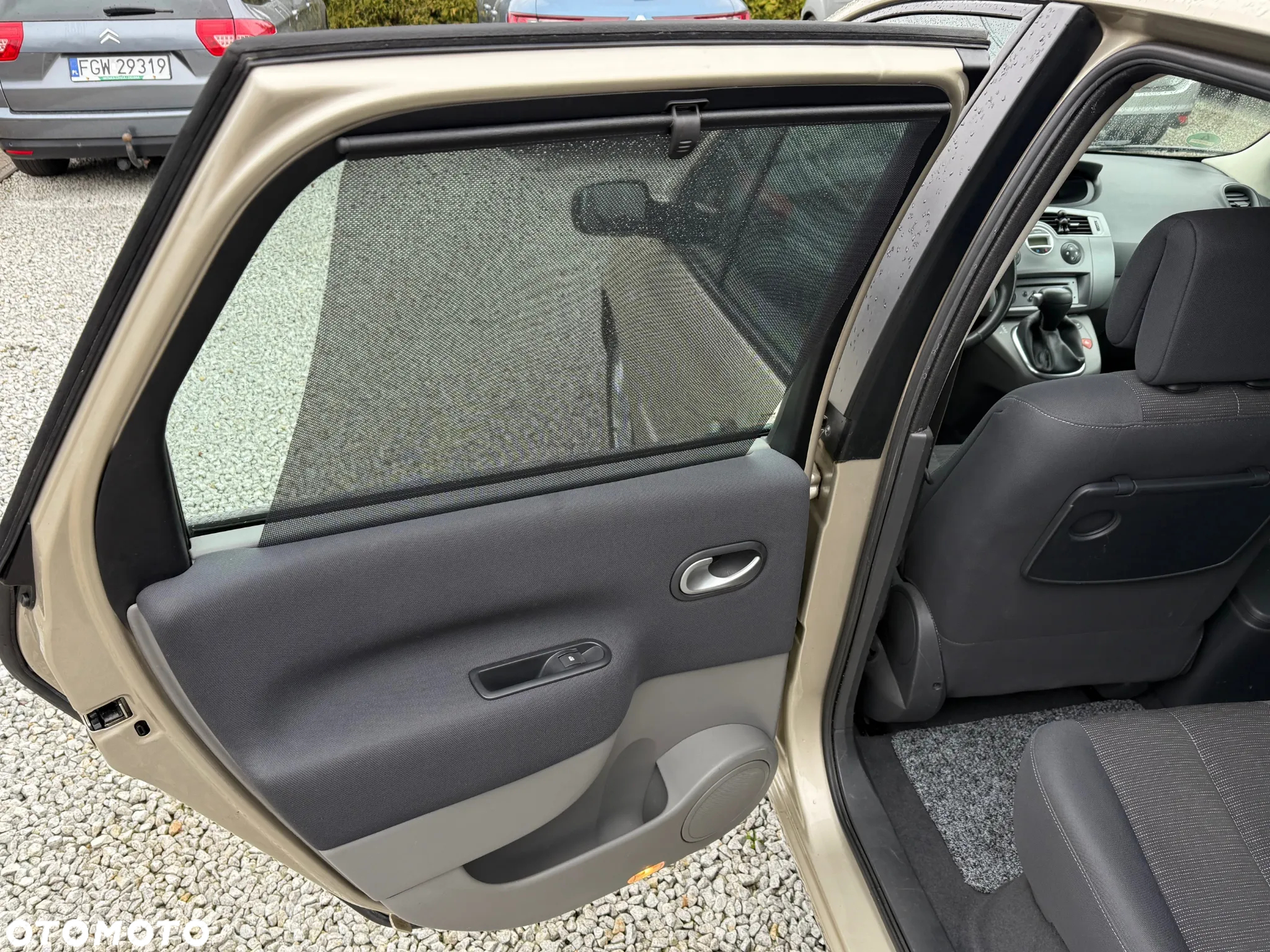 Renault Scenic 2.0 16V Dynamique - 10