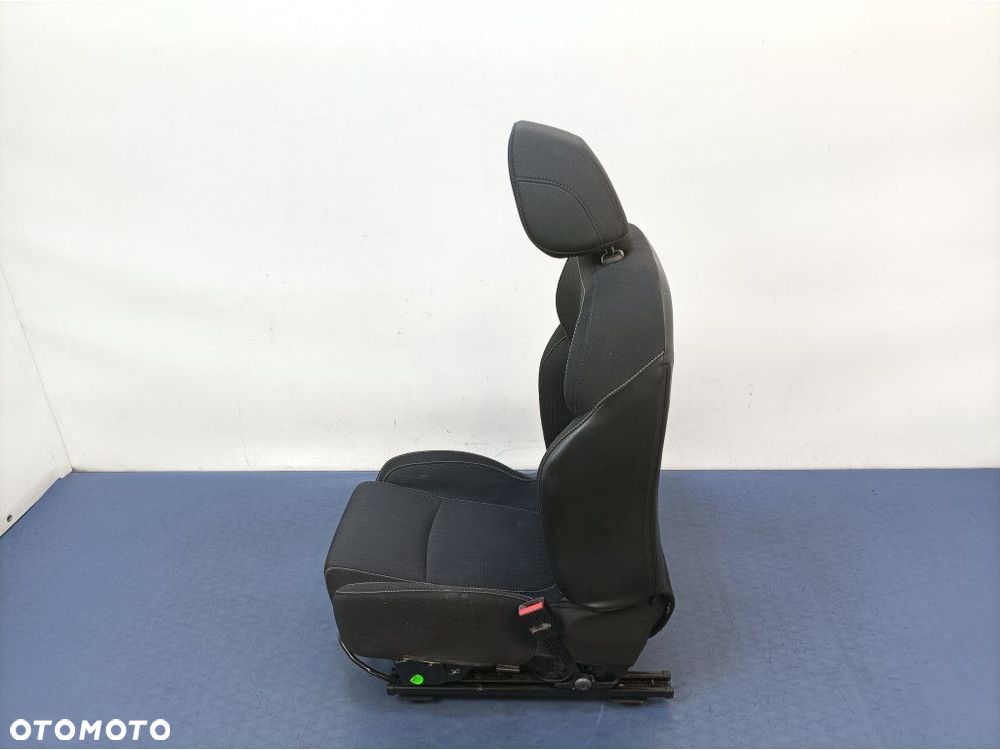 RENAULT MEGANE IV FOTEL PASAŻERA WELUR - 6