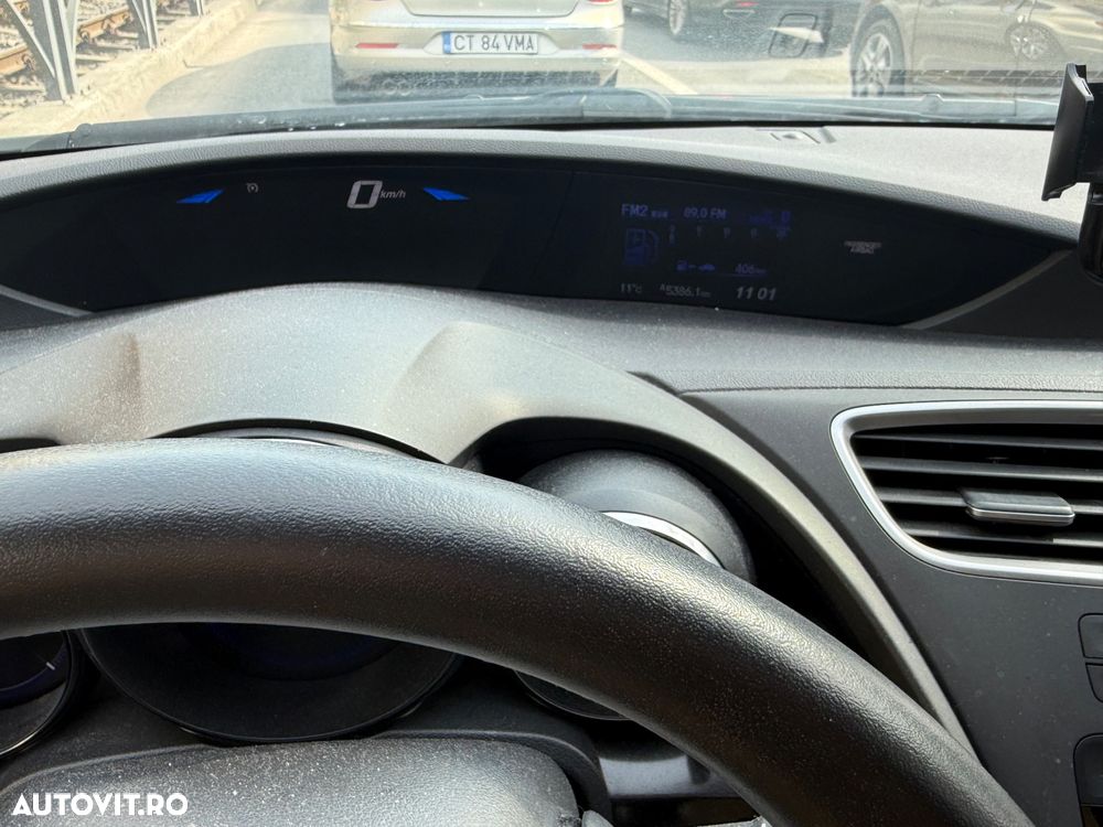 Honda Civic 1.8i Sport - 8