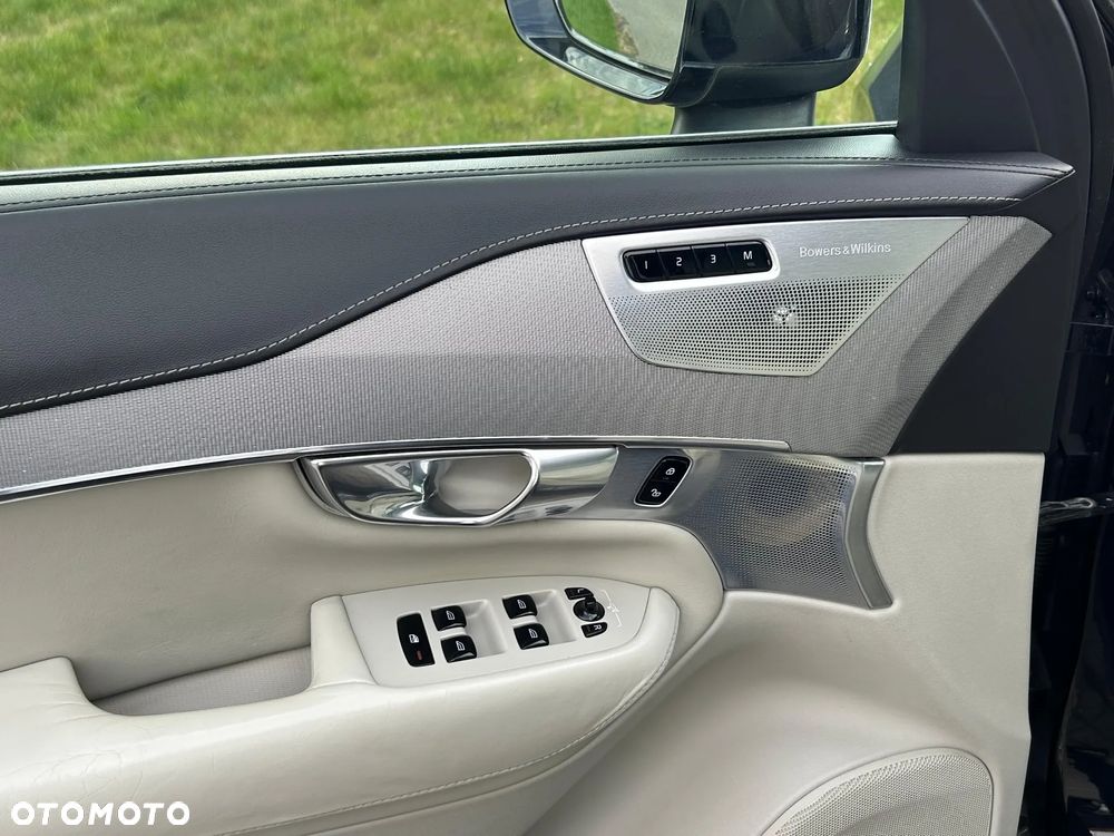 Volvo XC 90 D5 SCR AWD Inscription 7os - 15