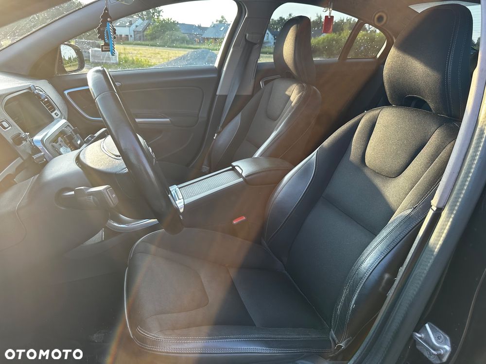 Volvo S60 D2 Drive-E Momentum - 14