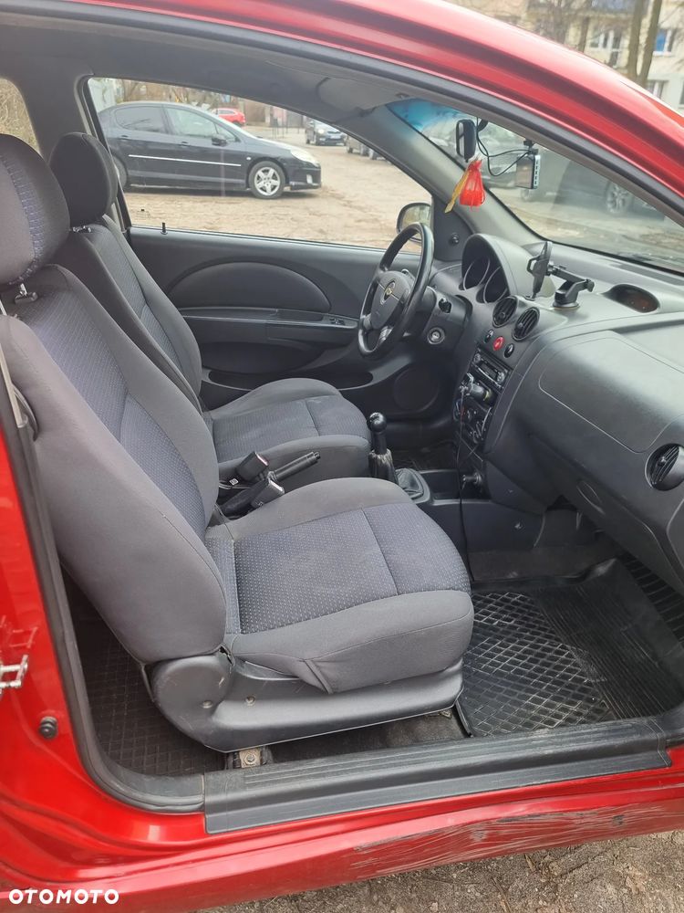 Chevrolet Aveo - 8