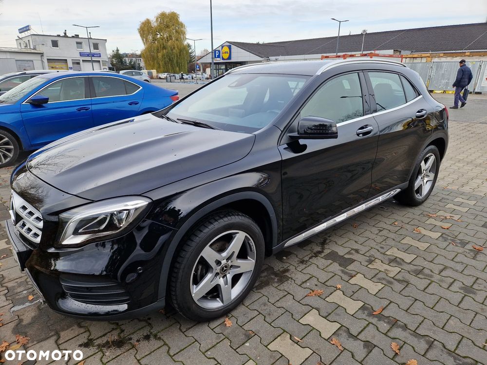 Mercedes-Benz GLA 200 7G-DCT AMG Line - 4
