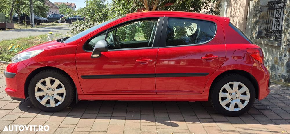 Peugeot 207 - 12