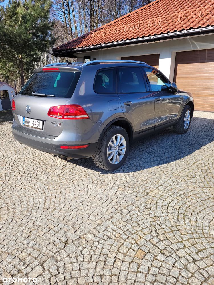 Volkswagen Touareg - 2
