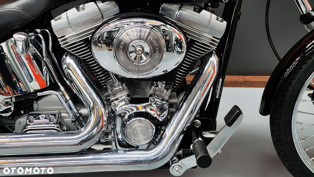 Harley-Davidson Softail Custom - 12