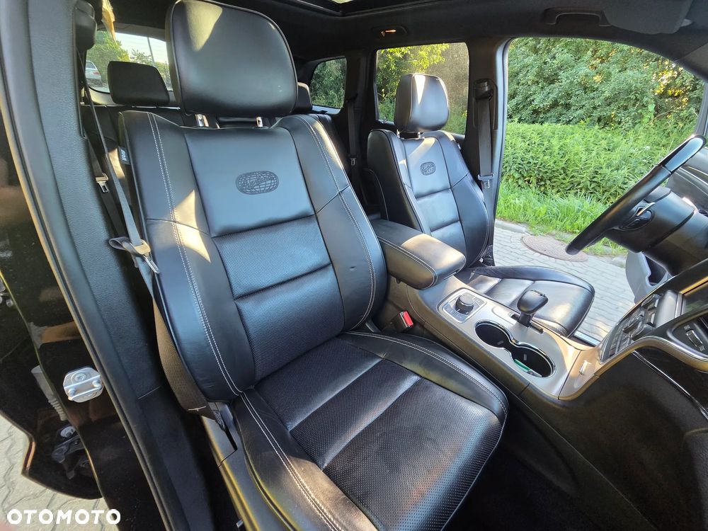 Jeep Grand Cherokee - 22