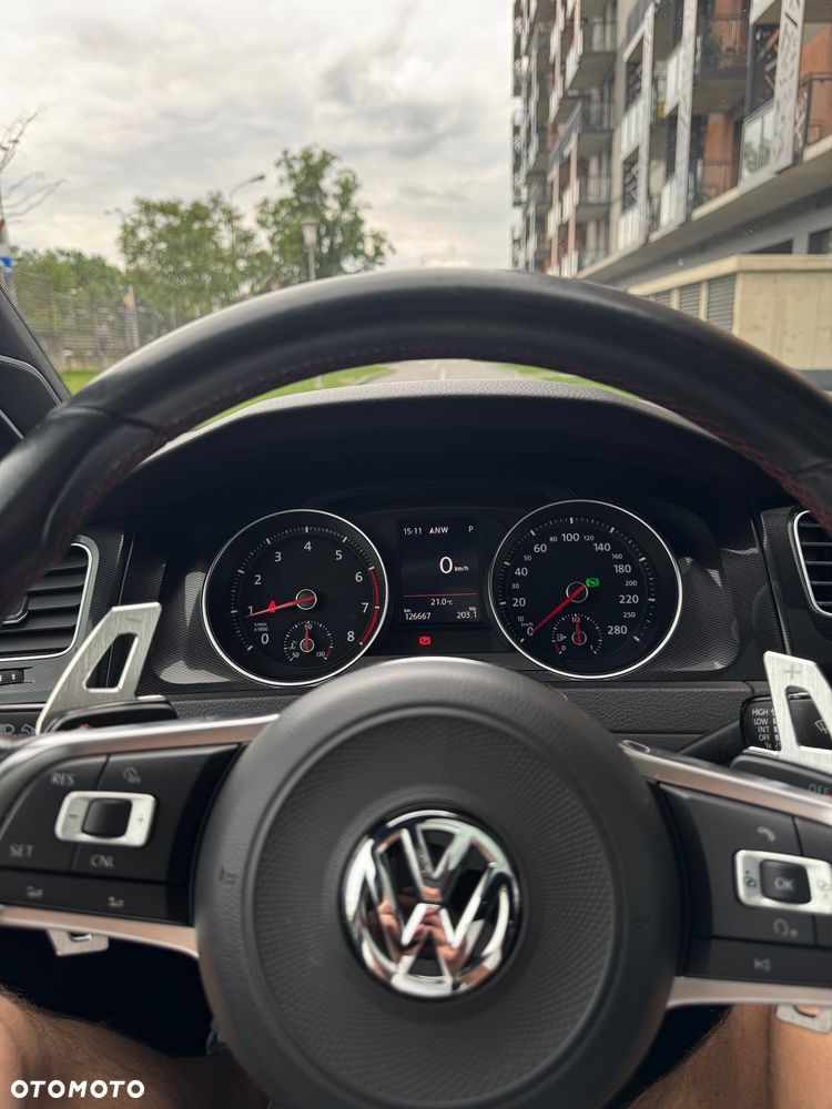 Volkswagen Golf - 13