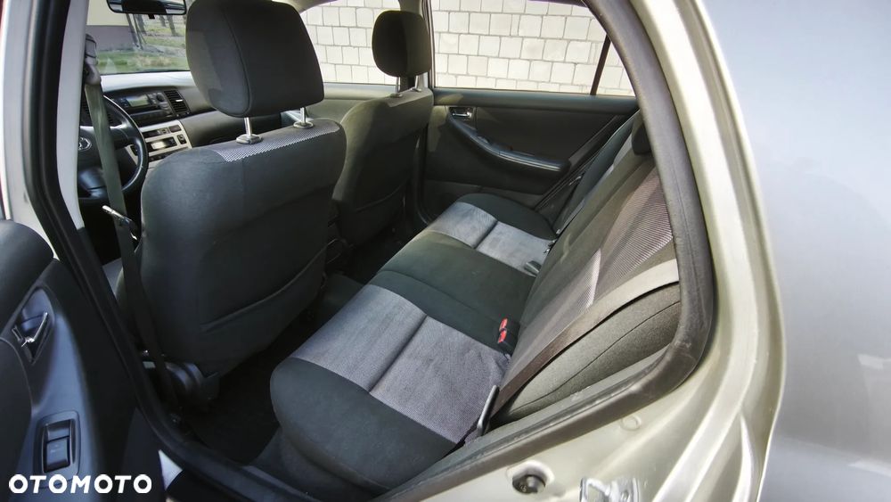 Toyota Corolla 1.4 D-4D Sol - 9