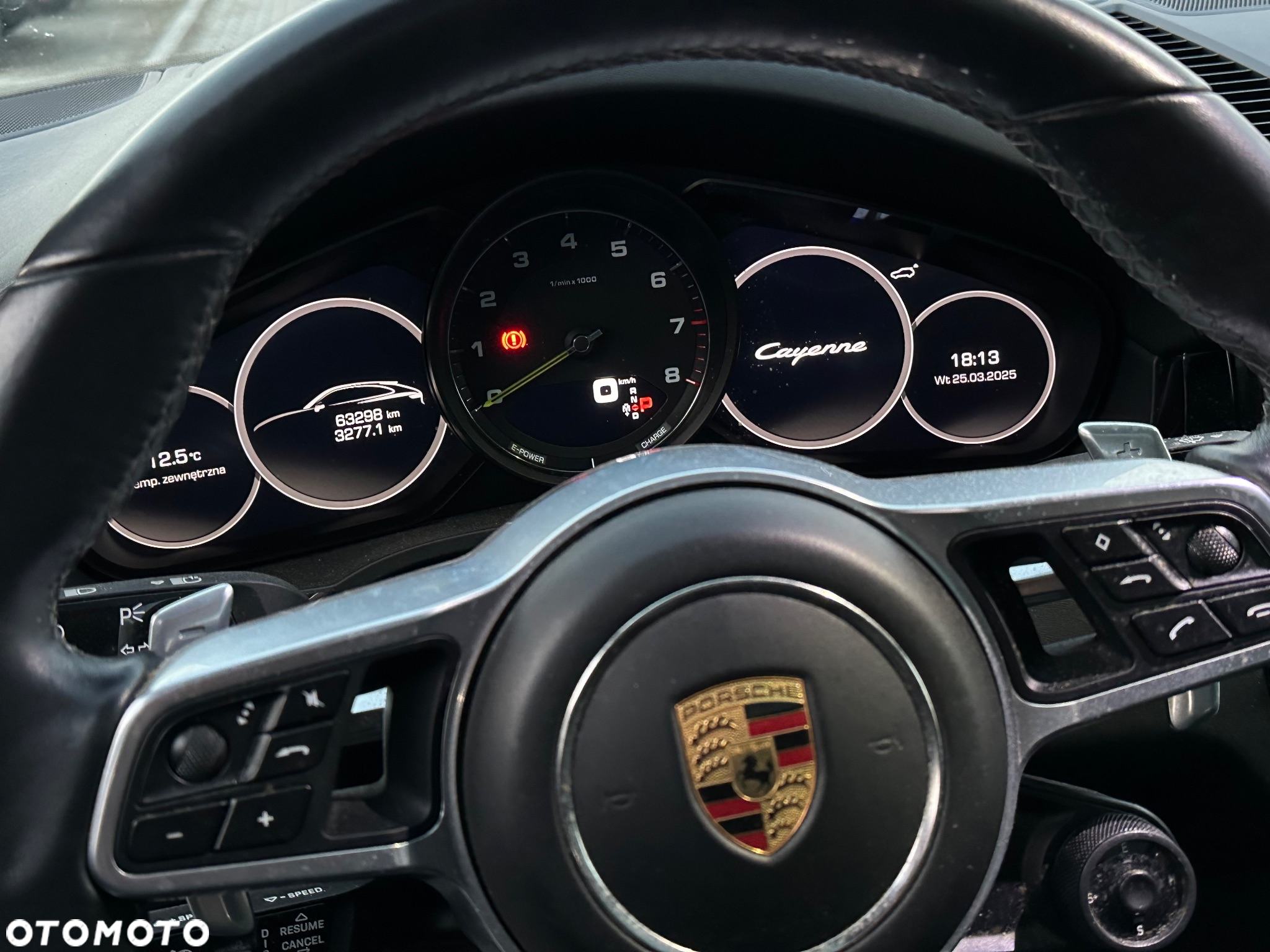 Porsche Cayenne Coupe E-Hybrid Platinum Edition - 12
