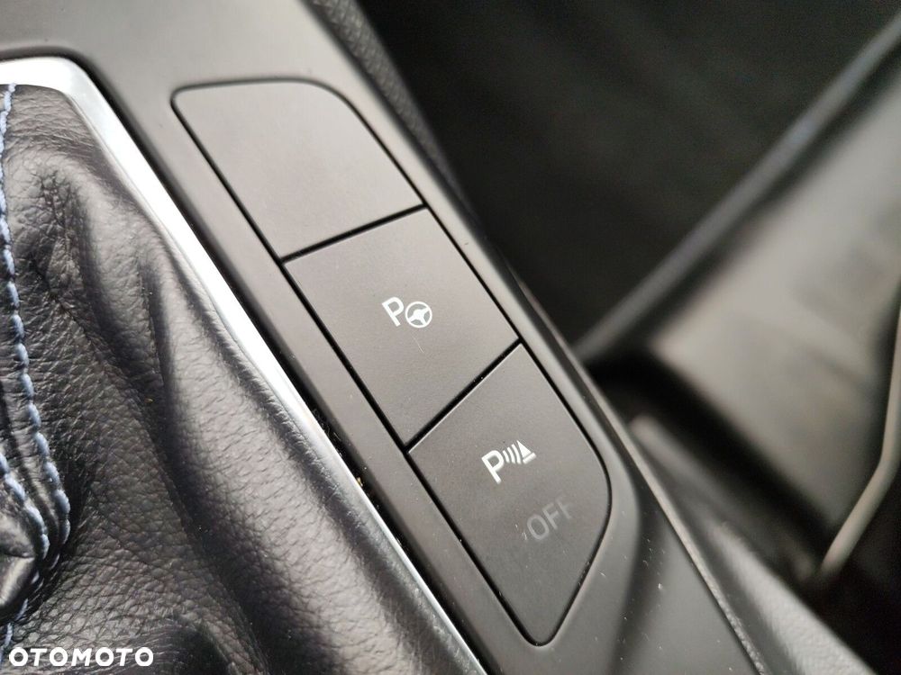 Ford Focus - 25