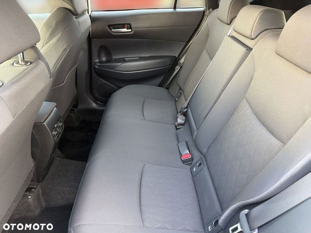 Toyota Corolla Cross - 15
