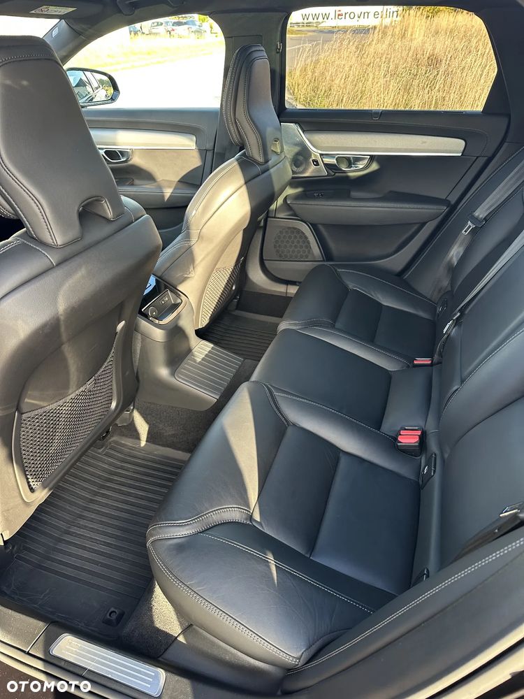 Volvo V90 - 16