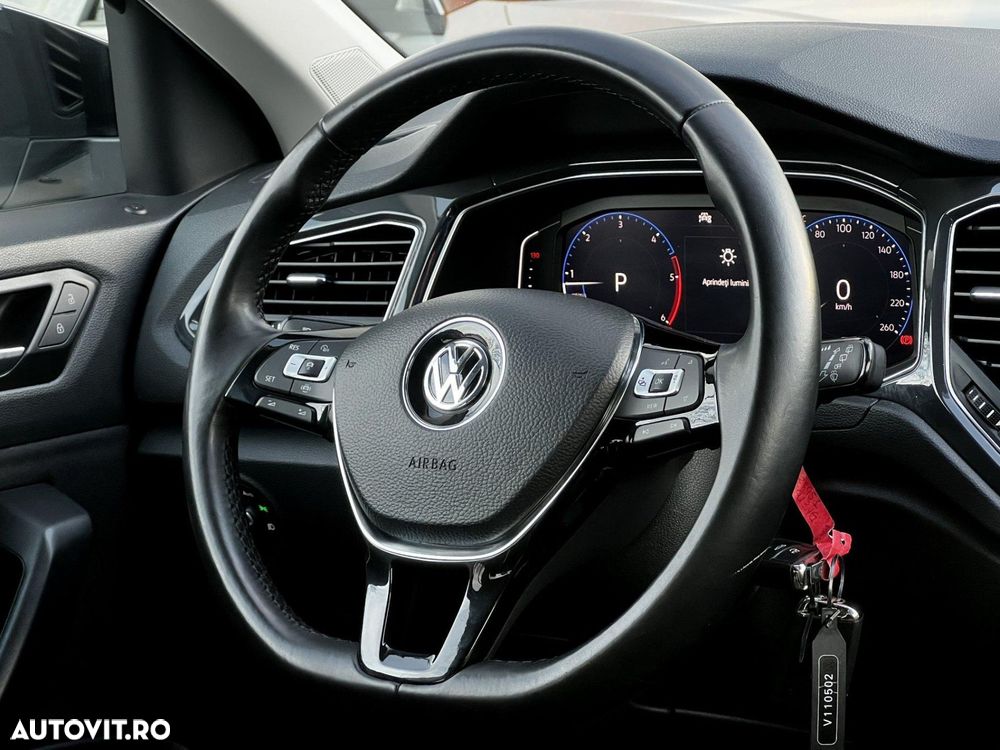 Volkswagen T-Roc - 10