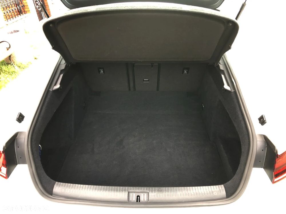 Volkswagen Arteon 2.0 TDI R-Line DSG - 35
