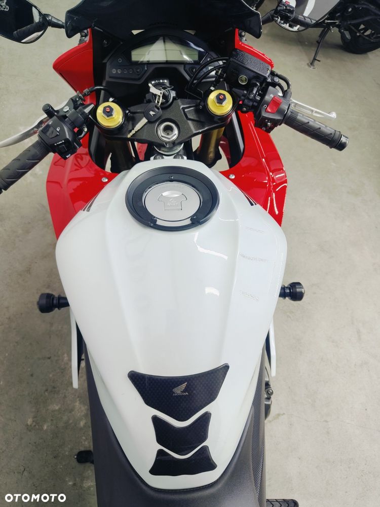 Honda CBR - 16
