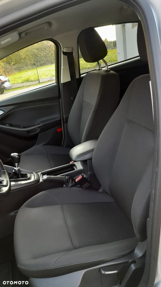Ford Focus - 19