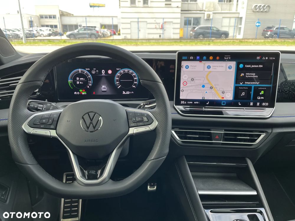 Volkswagen Tiguan - 13