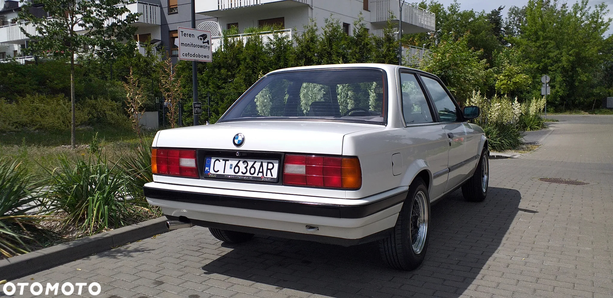 BMW Seria 3 318i - 12