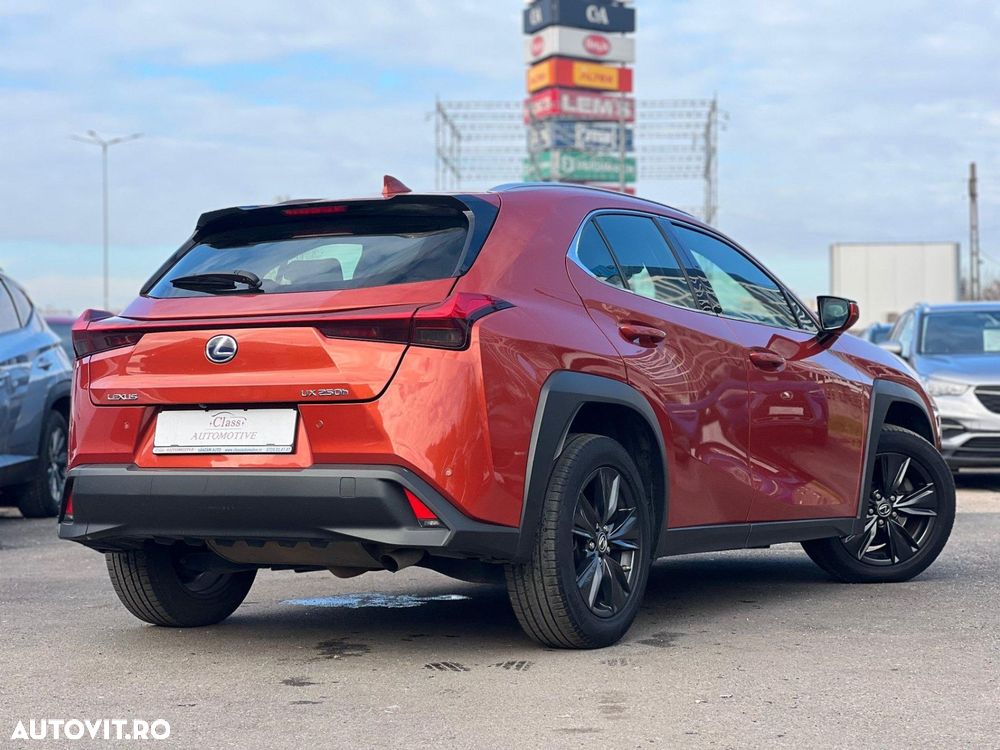 Lexus UX 250h Executive Line - 5