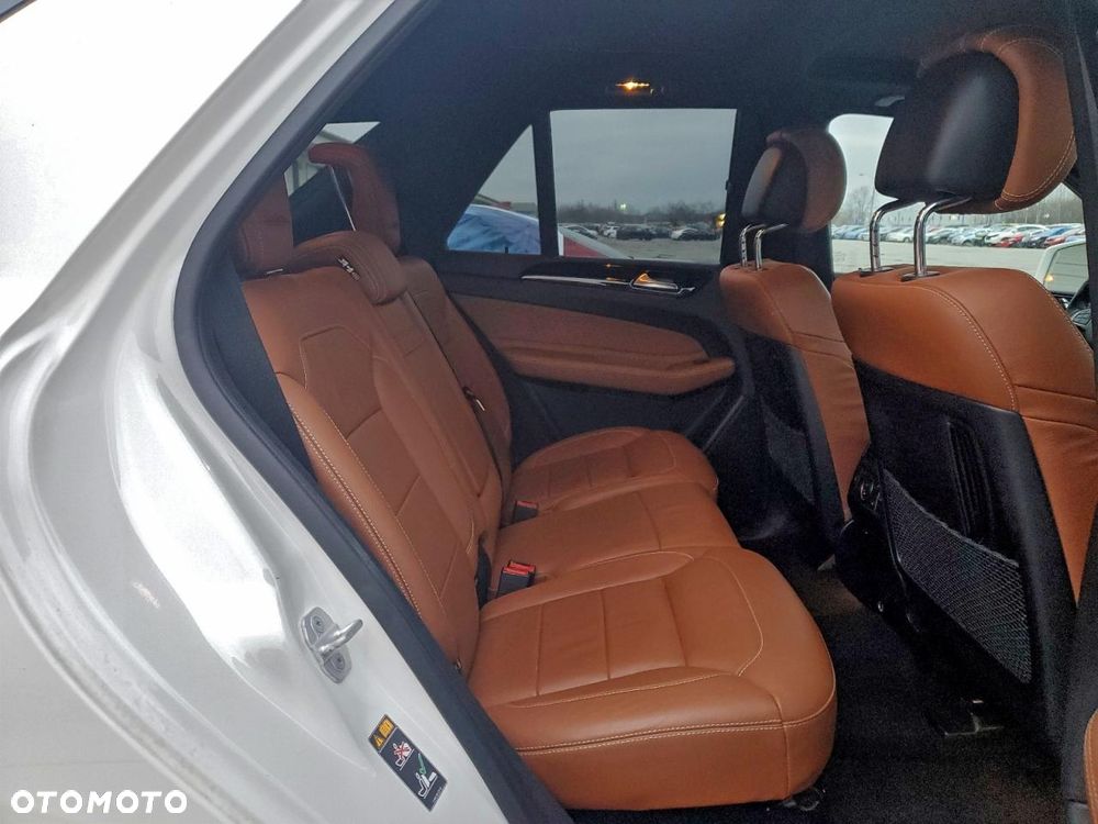 Mercedes-Benz GLE - 11