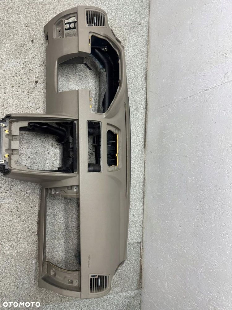 DESKA ROZDZIELCZA KONSOLA KOKPIT VOLVO XC90 2003-2007 - 2