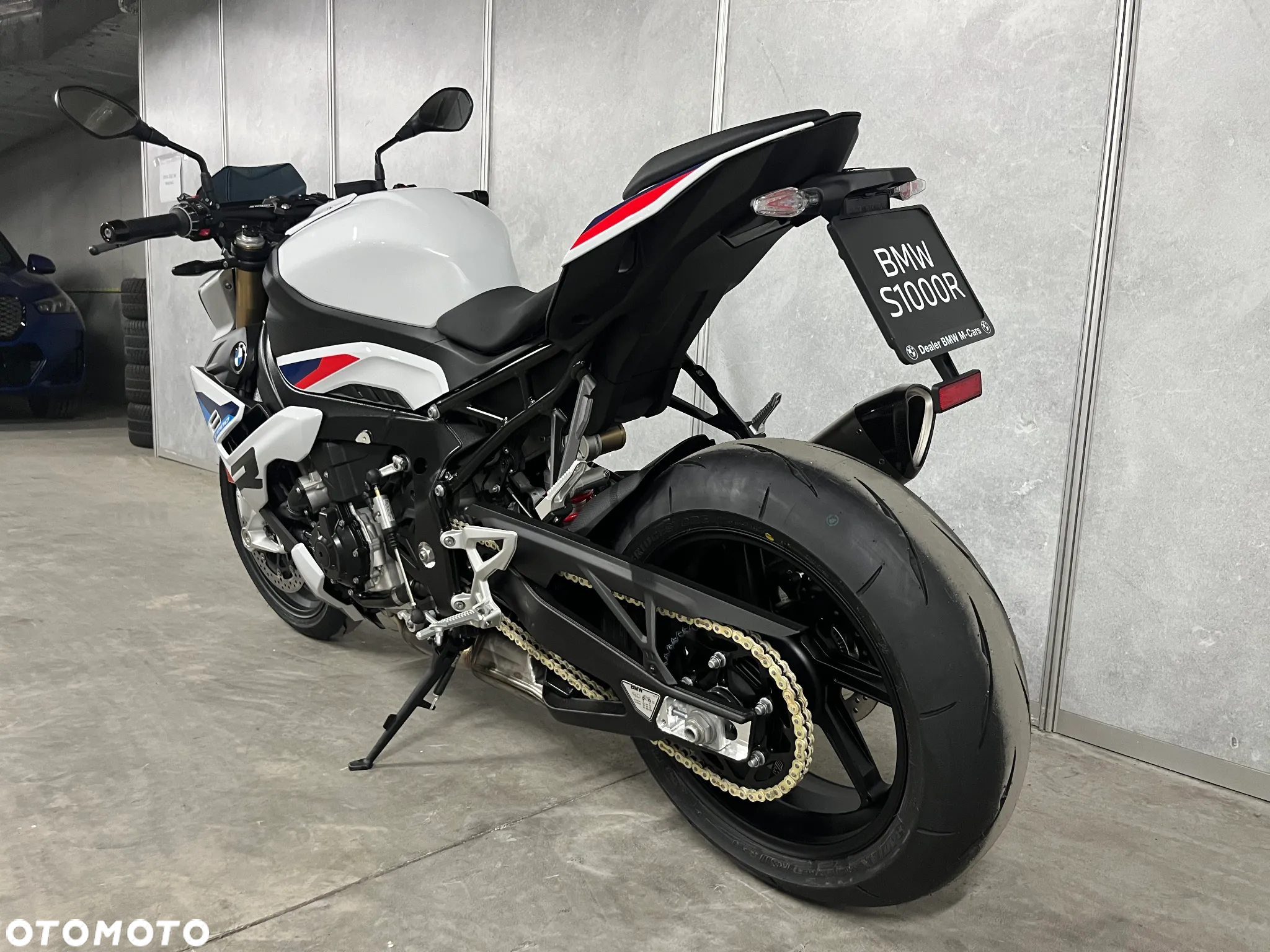 BMW S - 4