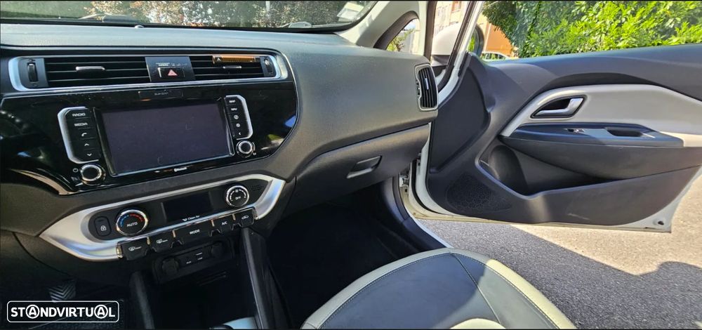 Kia Rio 1.1 CRDi TX - 9