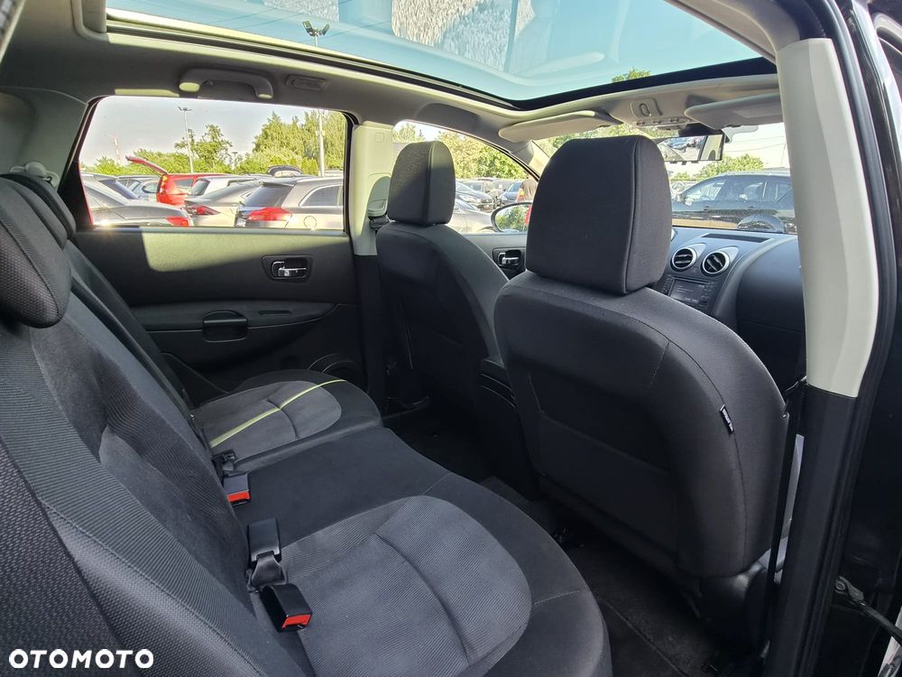 Nissan Qashqai+2 - 25