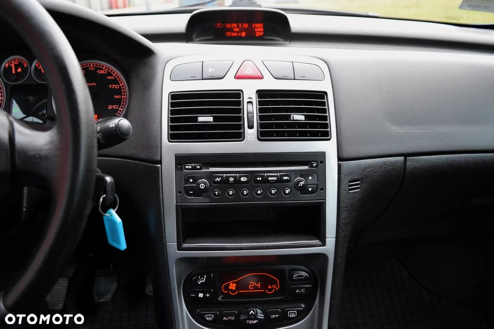 Peugeot 307 2.0 XT Premium - 16