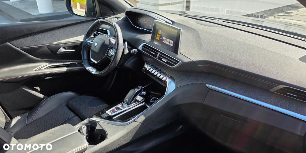 Peugeot 3008 1.5 BlueHDi GT S&S EAT8 - 32