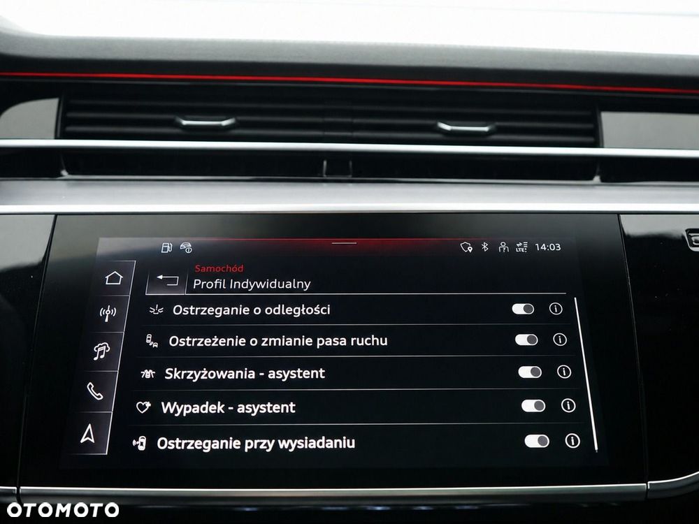 Audi A8 - 40
