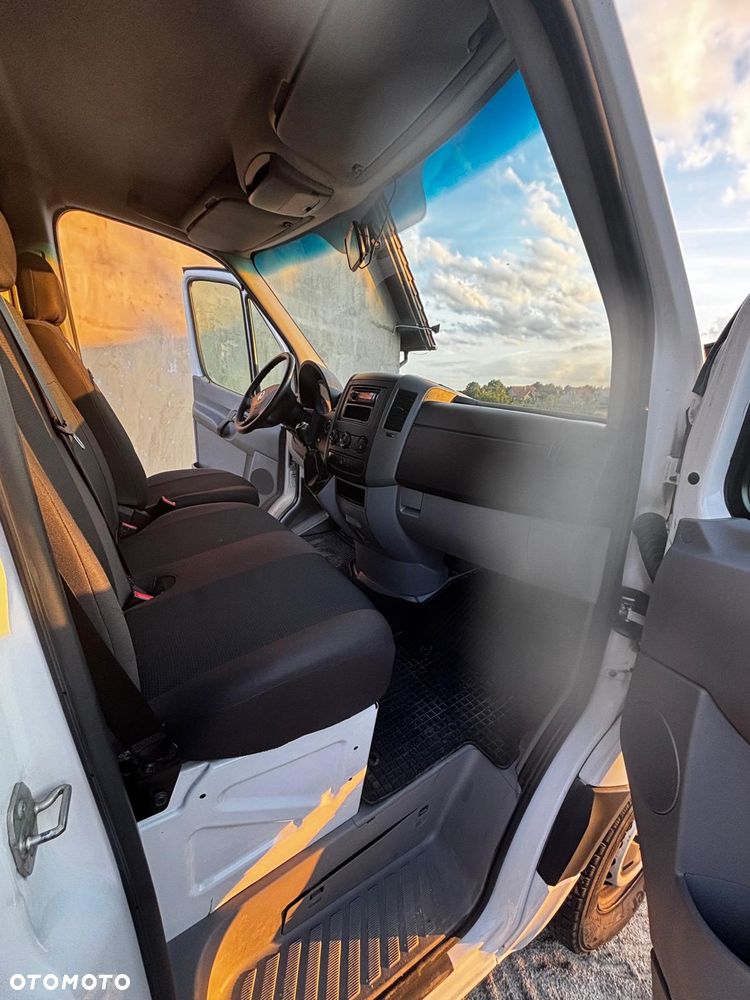 Volkswagen CRAFTER - 8