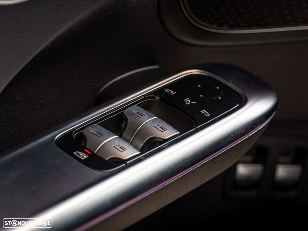 Mercedes-Benz C 300 - 10