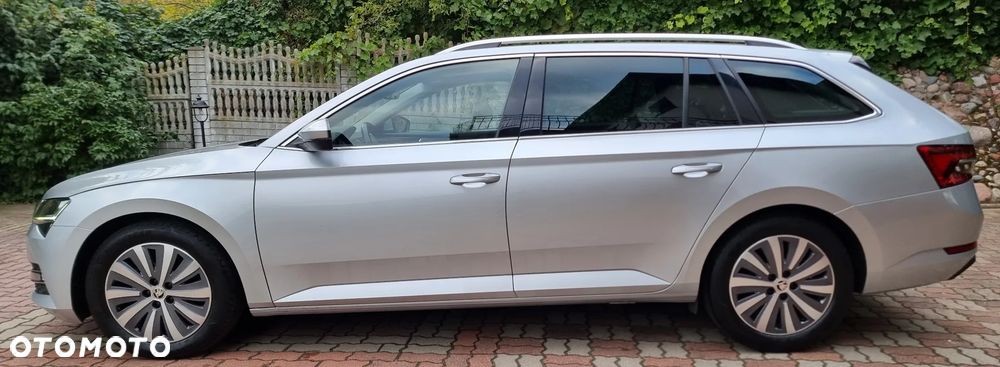 Skoda Superb 2.0 TDI SCR Style DSG - 5