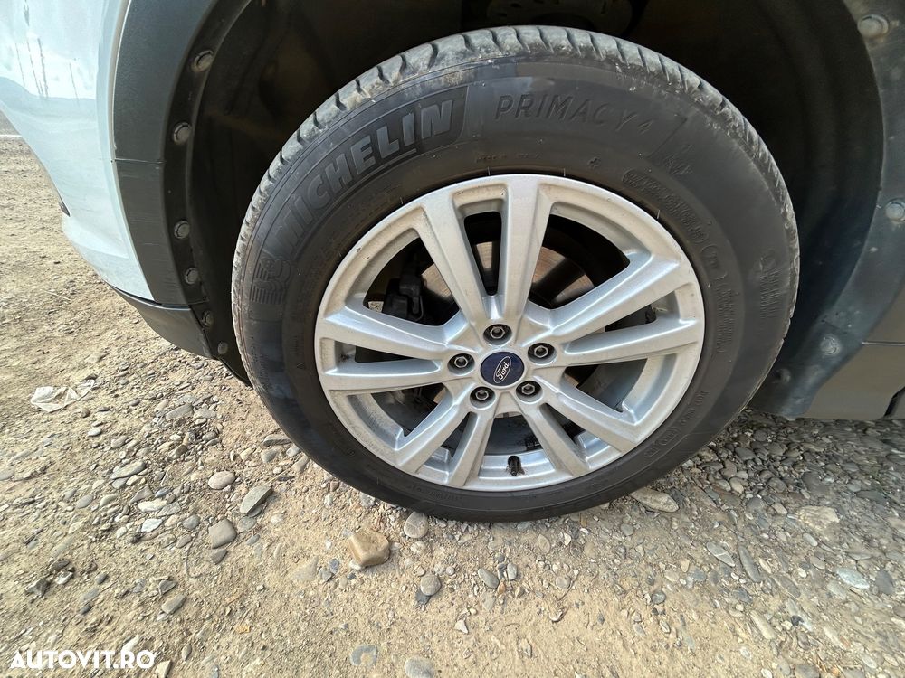 Ford Kuga 1.5 EcoBoost 2WD Trend - 13