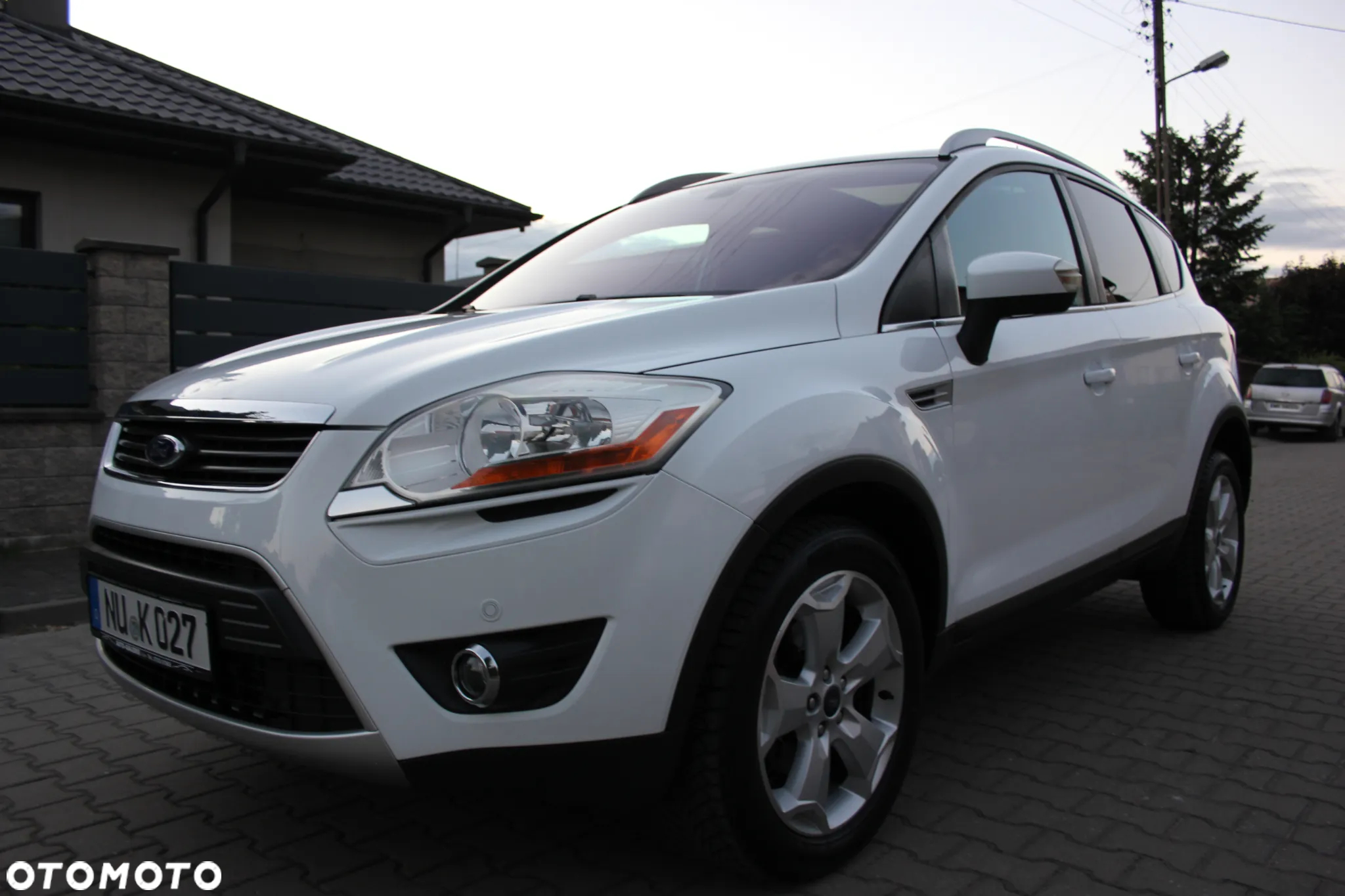 Ford Kuga 2.5 Titanium - 2