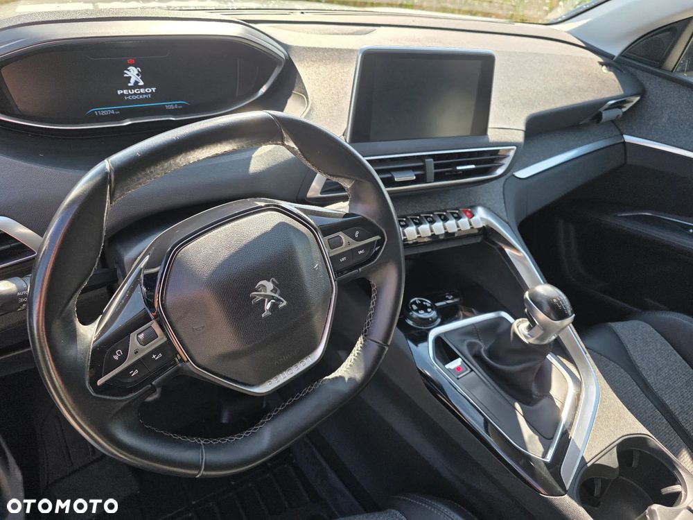 Peugeot 3008 1.2 PureTech Style - 12