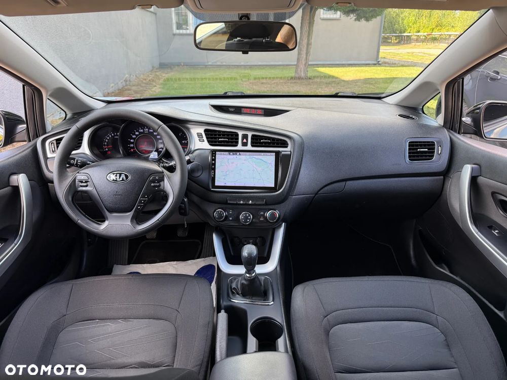 Kia Ceed 1.4 CVVT Dream Team Edition - 2