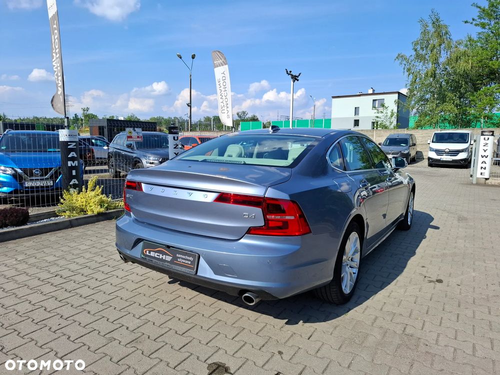 Volvo S90 - 33