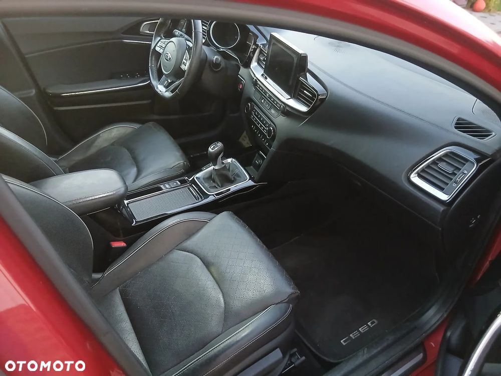 Kia ProCeed 1.4 T-GDI GT Line - 9