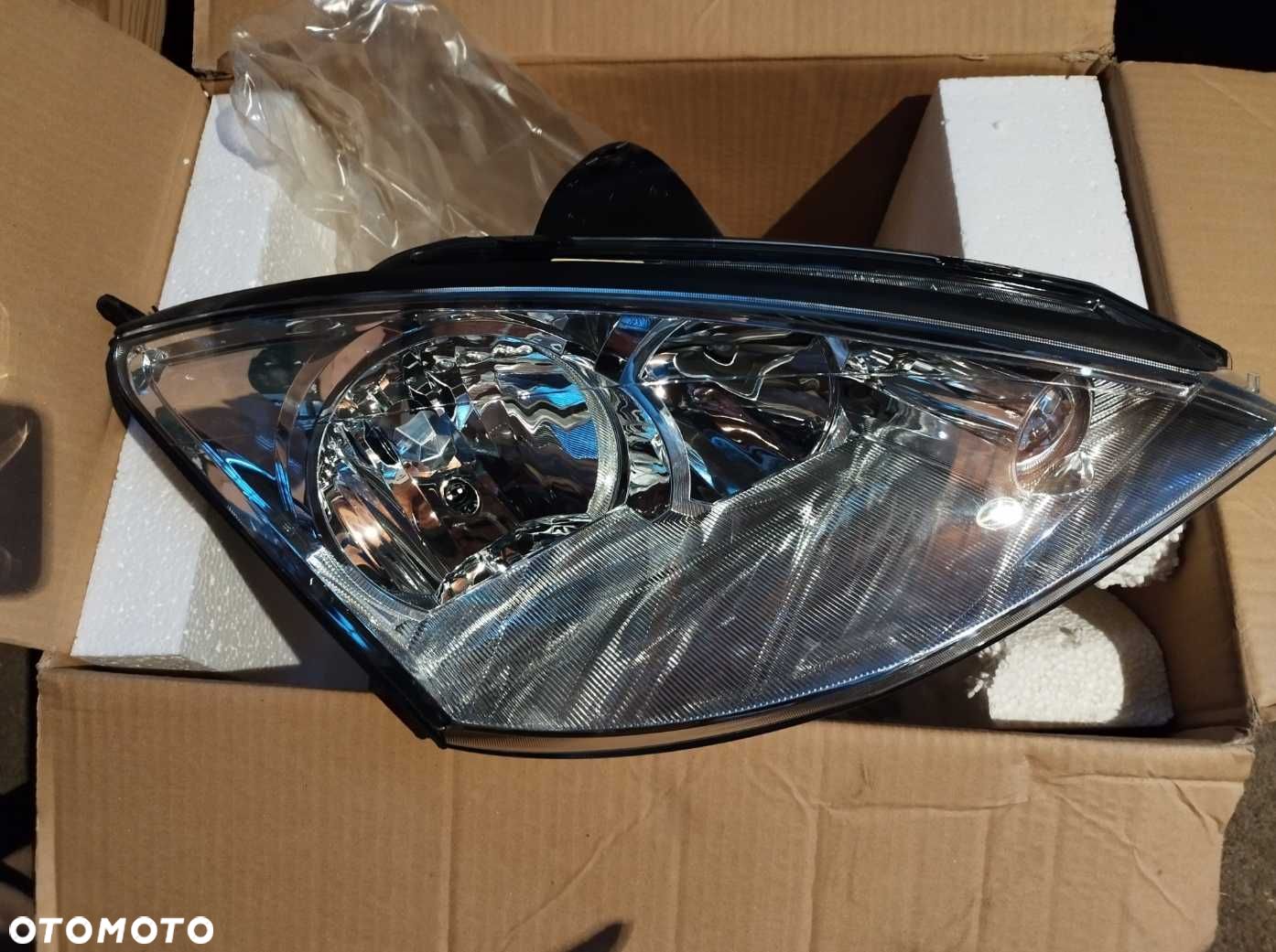 Reflektor prawy Ford Focus 02-04 nowy oryginalny - 1