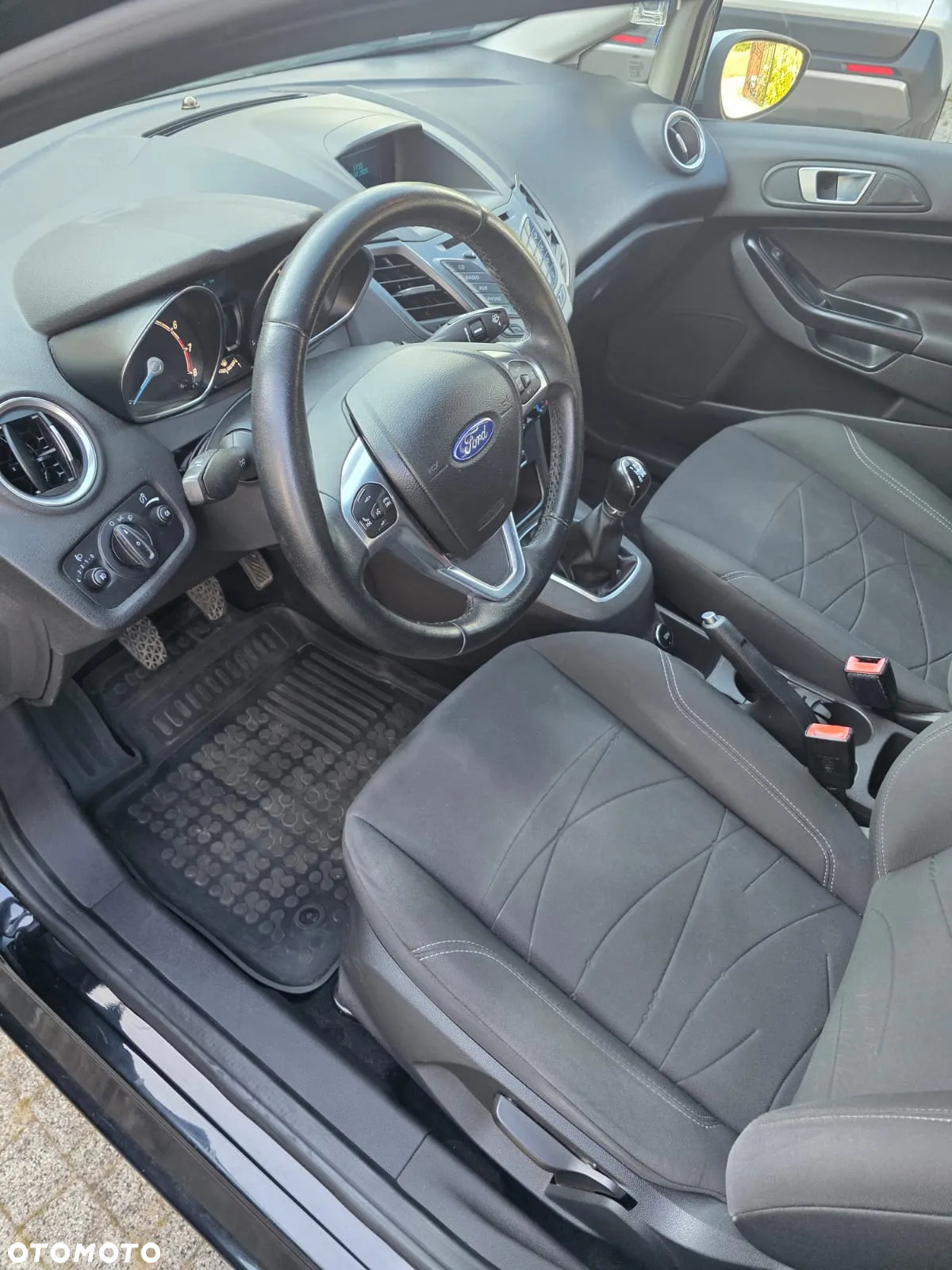 Ford Fiesta 1.0 EcoBoost Start-Stop ST-LINE - 6