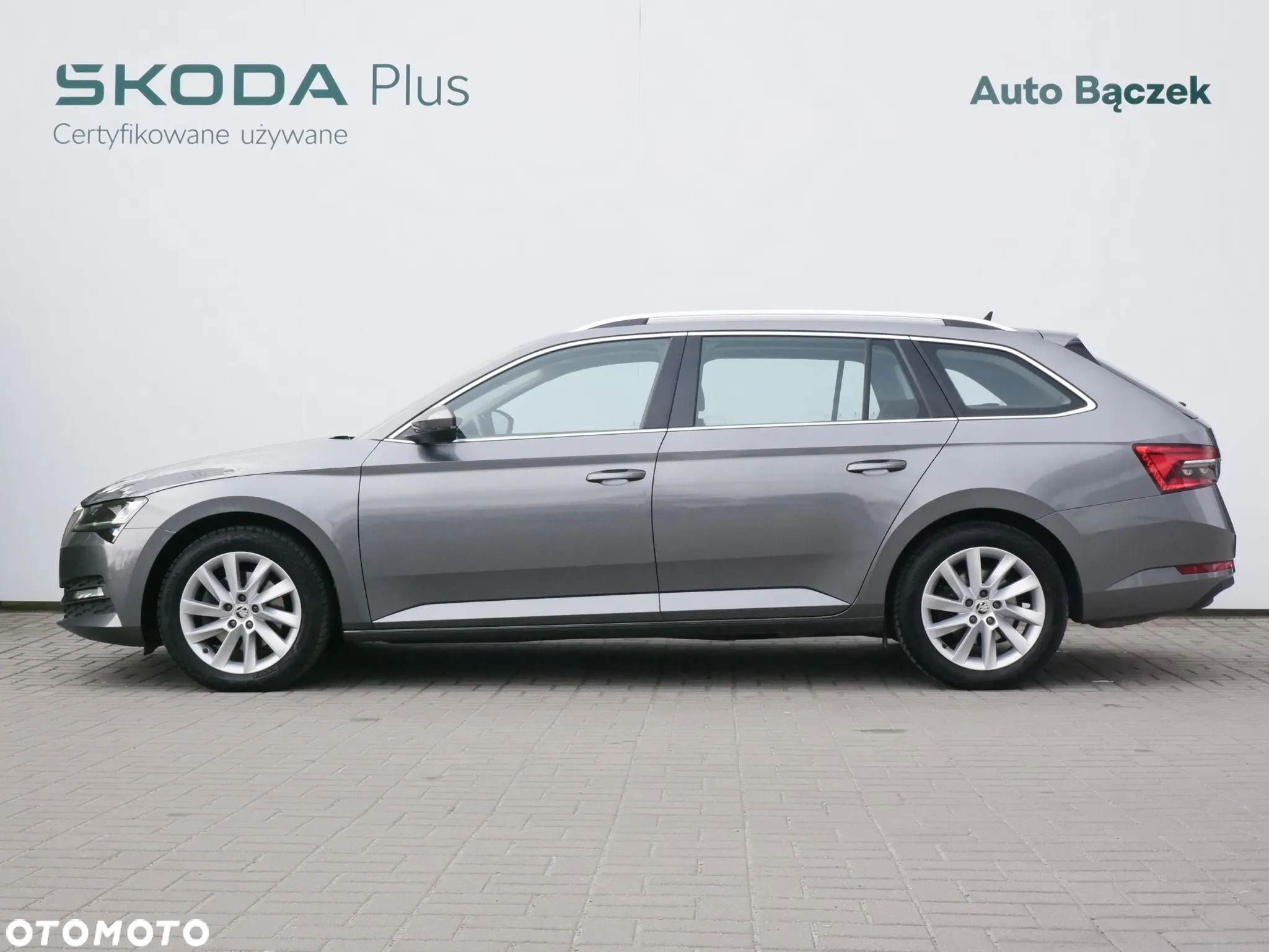 Skoda Superb 2.0 TSI Ambition DSG - 8