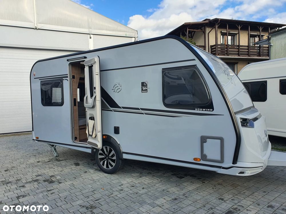 KNAUS SUDWIND 450 FU BLACK SELECTION - 4