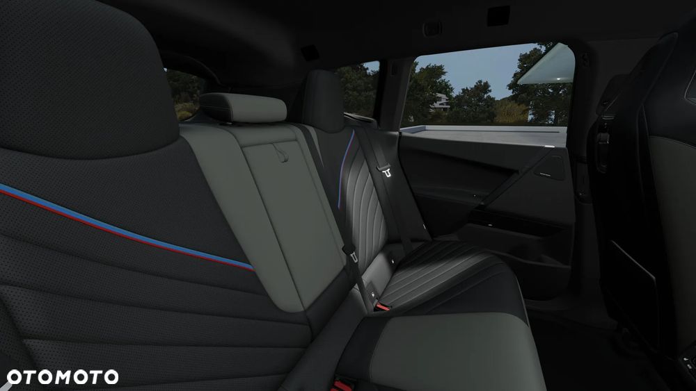 BMW iX xDrive45 100.6kWh - 8